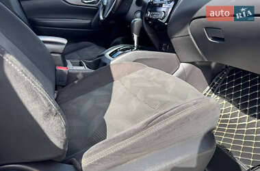 Внедорожник / Кроссовер Nissan Rogue 2014 в 