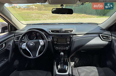 Внедорожник / Кроссовер Nissan Rogue 2014 в 