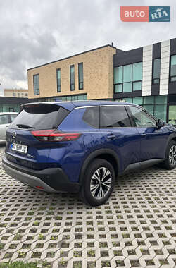 Позашляховик / Кросовер Nissan Rogue 2021 в 