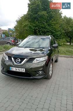 Внедорожник / Кроссовер Nissan Rogue 2016 в Полтаве