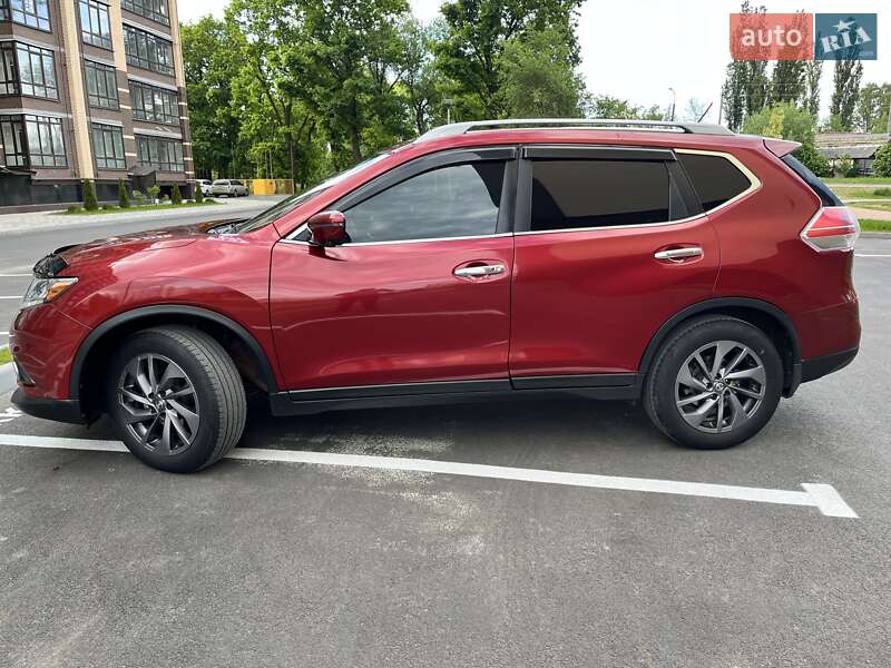 Позашляховик / Кросовер Nissan Rogue 2016 в Чернігові