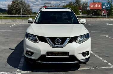 Позашляховик / Кросовер Nissan Rogue 2015 в 
