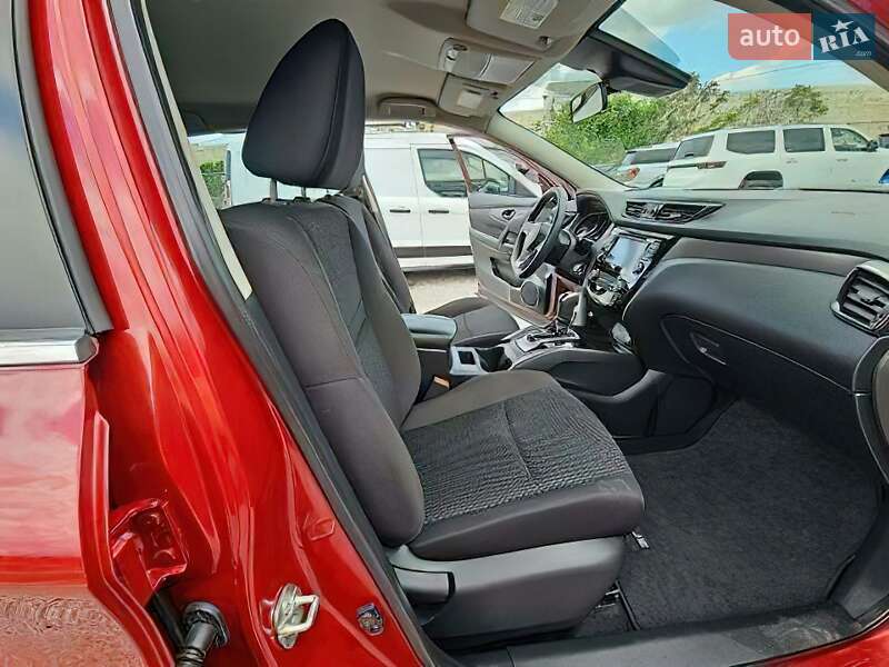 Внедорожник / Кроссовер Nissan Rogue 2021 в Тернополе