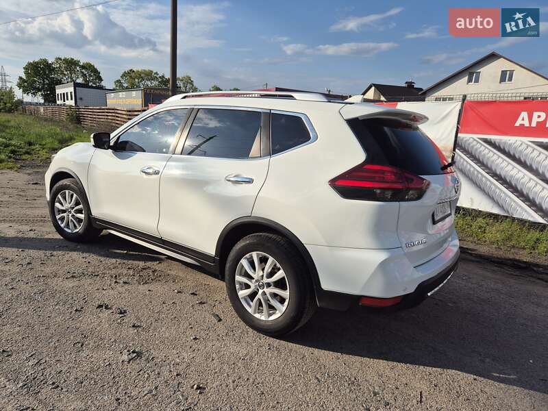 Внедорожник / Кроссовер Nissan Rogue 2018 в Виннице