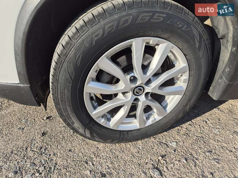 Внедорожник / Кроссовер Nissan Rogue 2018 в Виннице