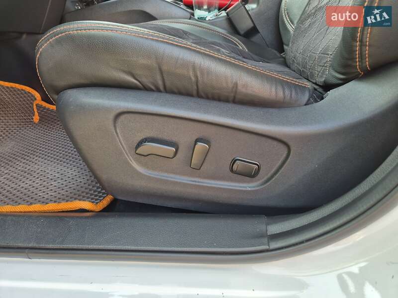 Внедорожник / Кроссовер Nissan Rogue 2018 в Виннице