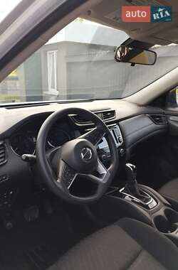 Позашляховик / Кросовер Nissan Rogue 2020 в 