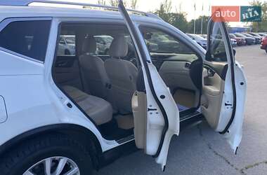 Позашляховик / Кросовер Nissan Rogue 2017 в 