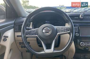 Позашляховик / Кросовер Nissan Rogue 2017 в 