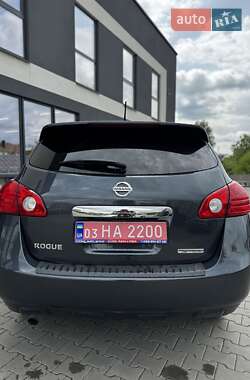 Позашляховик / Кросовер Nissan Rogue 2013 в Луцьку