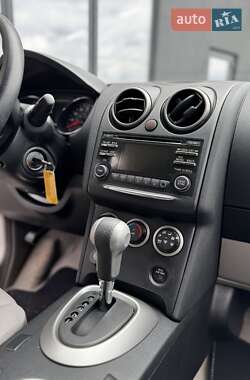 Позашляховик / Кросовер Nissan Rogue 2013 в Луцьку