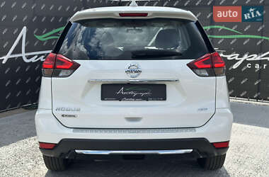 Позашляховик / Кросовер Nissan Rogue 2016 в 