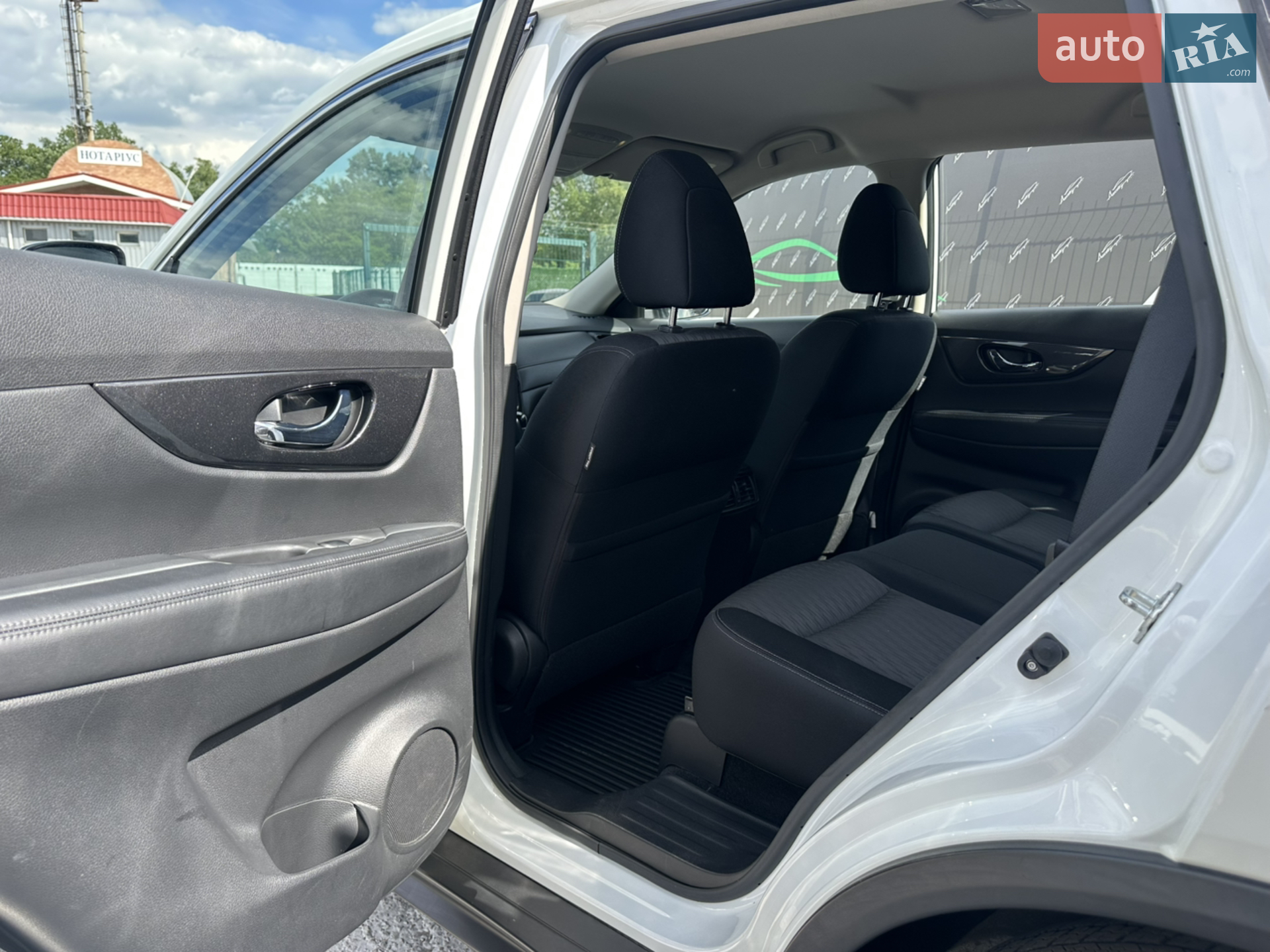 2016 Nissan Rogue - мініатюра 14