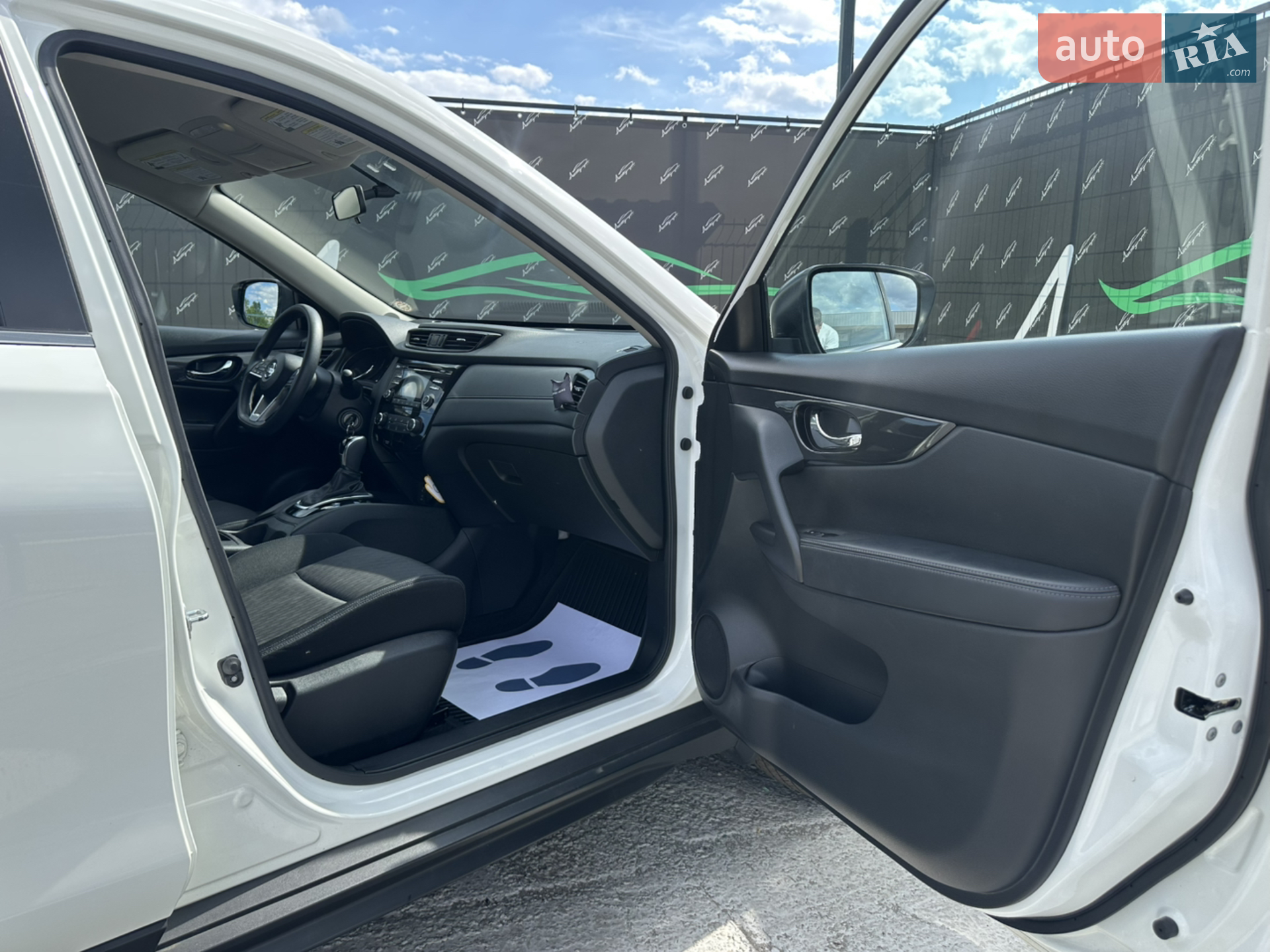 2016 Nissan Rogue - мініатюра 19