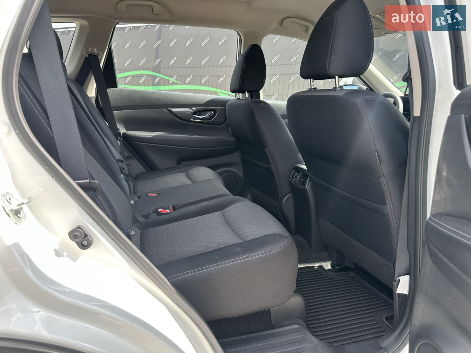 2016 Nissan Rogue - мініатюра 24