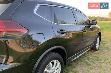 Внедорожник / Кроссовер Nissan Rogue 2019 в 