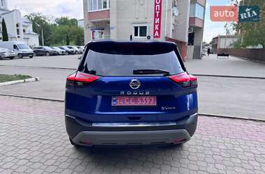 Внедорожник / Кроссовер Nissan Rogue 2020 в 