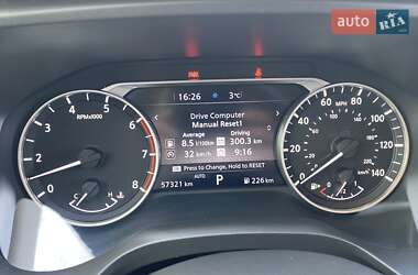 Внедорожник / Кроссовер Nissan Rogue 2020 в 