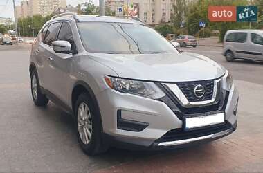 Внедорожник / Кроссовер Nissan Rogue 2018 в Киеве