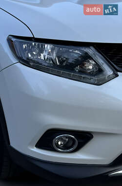Внедорожник / Кроссовер Nissan Rogue 2016 в 