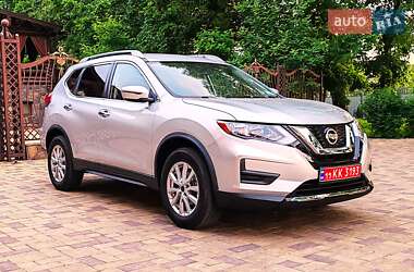 Внедорожник / Кроссовер Nissan Rogue 2018 в Кременчуге