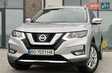 Внедорожник / Кроссовер Nissan Rogue 2018 в Тернополе