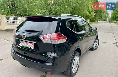 Внедорожник / Кроссовер Nissan Rogue 2016 в 