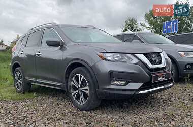 Внедорожник / Кроссовер Nissan Rogue 2018 в Львове