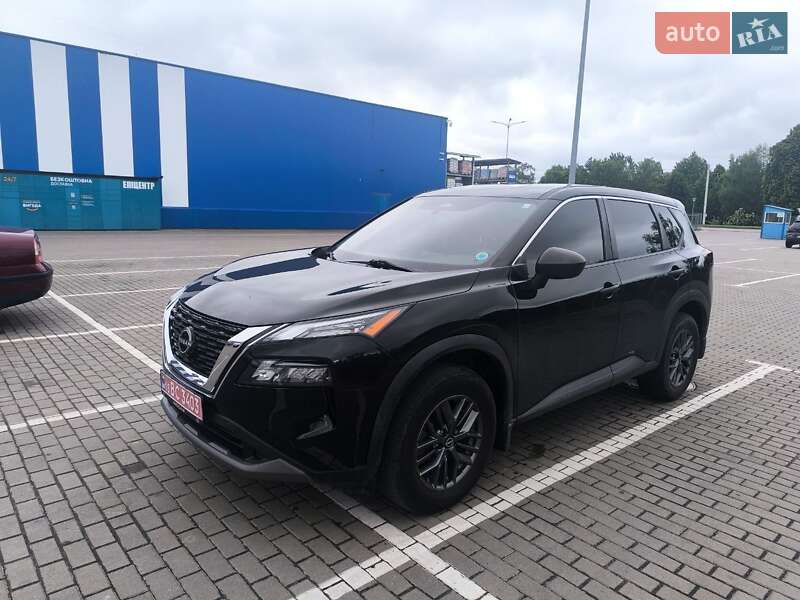 Внедорожник / Кроссовер Nissan Rogue 2022 в Дубно