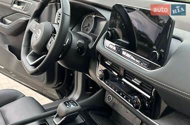 Внедорожник / Кроссовер Nissan Rogue 2021 в 