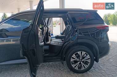 Внедорожник / Кроссовер Nissan Rogue 2022 в 