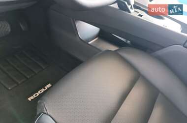 Внедорожник / Кроссовер Nissan Rogue 2022 в 
