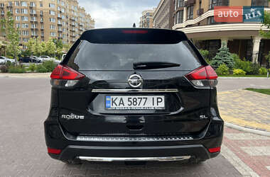 Позашляховик / Кросовер Nissan Rogue 2017 в 