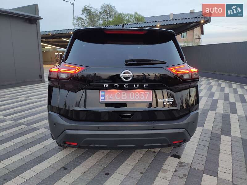 Внедорожник / Кроссовер Nissan Rogue 2021 в Львове
