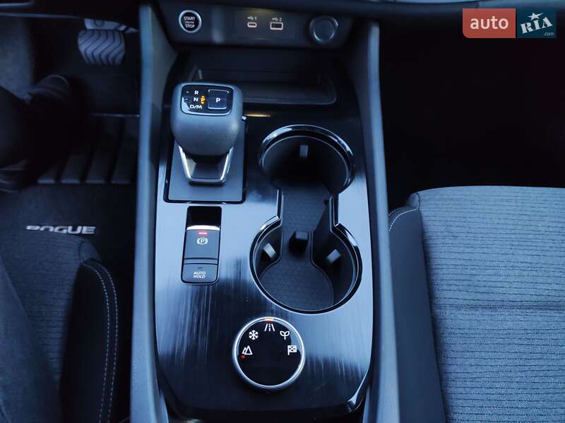 Внедорожник / Кроссовер Nissan Rogue 2021 в Львове