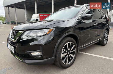 Внедорожник / Кроссовер Nissan Rogue 2019 в 
