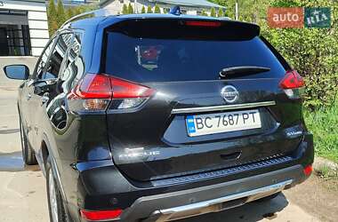 Внедорожник / Кроссовер Nissan Rogue 2018 в 