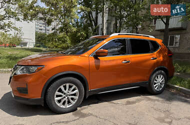Позашляховик / Кросовер Nissan Rogue 2016 в Миколаєві