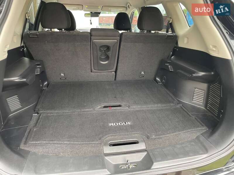 Внедорожник / Кроссовер Nissan Rogue 2019 в Ромнах