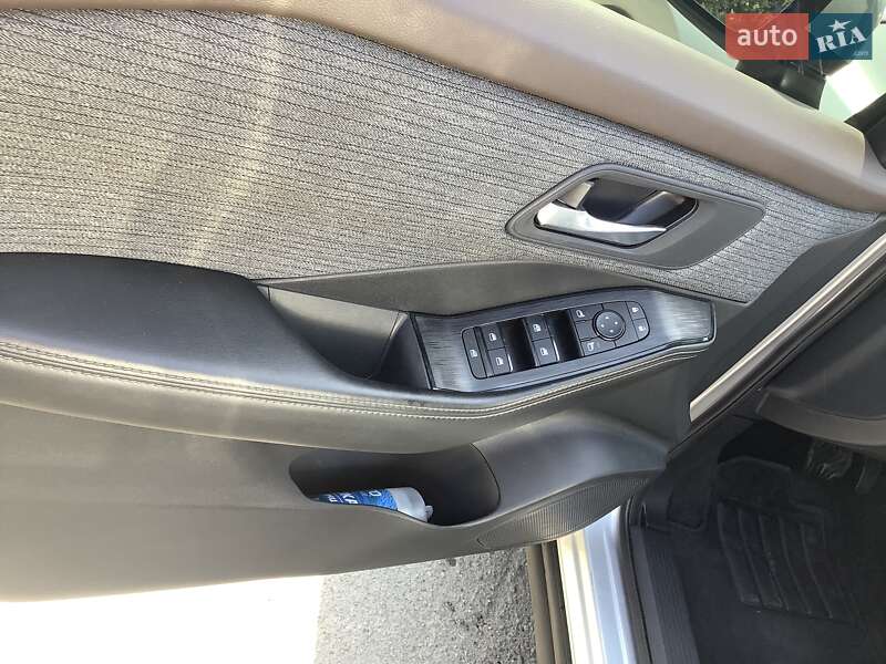 Позашляховик / Кросовер Nissan Rogue 2021 в Вінниці