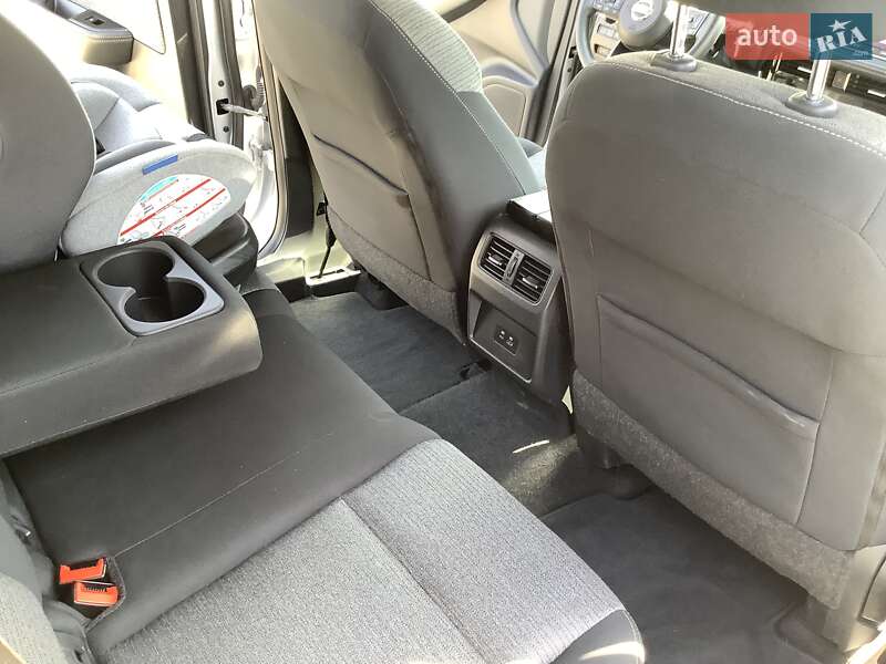 Позашляховик / Кросовер Nissan Rogue 2021 в Вінниці