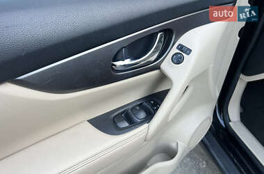 Внедорожник / Кроссовер Nissan Rogue 2015 в 