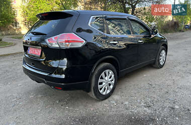 Внедорожник / Кроссовер Nissan Rogue 2015 в 