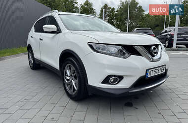 Внедорожник / Кроссовер Nissan Rogue 2014 в Ивано-Франковске