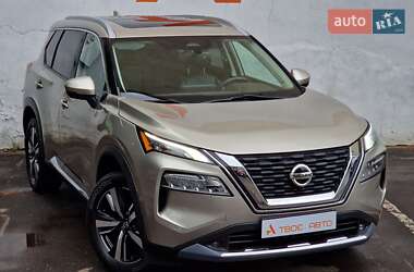 Внедорожник / Кроссовер Nissan Rogue 2021 в 