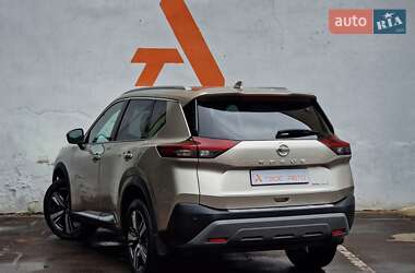Внедорожник / Кроссовер Nissan Rogue 2021 в 