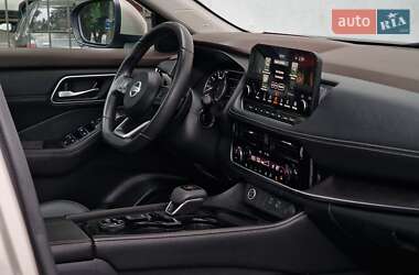 Внедорожник / Кроссовер Nissan Rogue 2021 в 