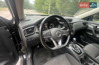 Внедорожник / Кроссовер Nissan Rogue 2019 в 