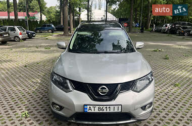 Внедорожник / Кроссовер Nissan Rogue 2015 в 