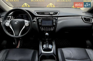 Внедорожник / Кроссовер Nissan Rogue 2016 в 